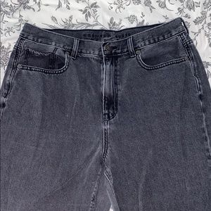 American eagle high waited black mom jeans